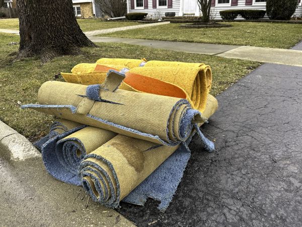 Carpet Haul Away Service in Perrysburg