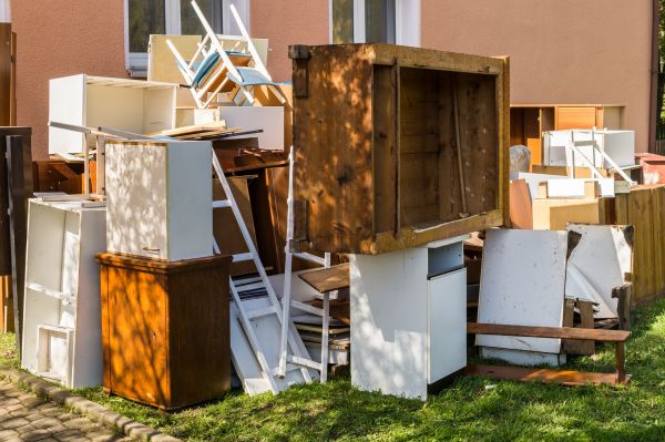 Junk Haul Away Service in Perrysburg