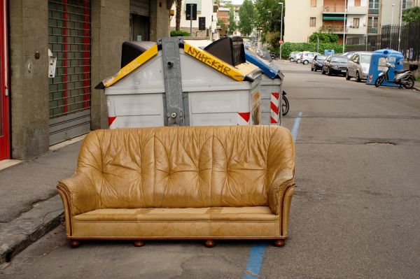 Sofa Disposal in Perrysburg