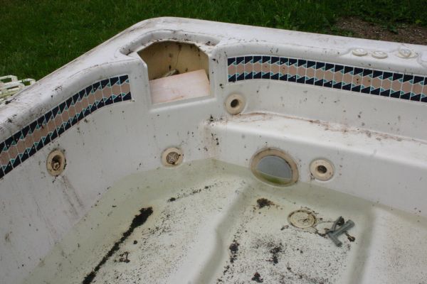 Hot Tub Removal in Perrysburg
