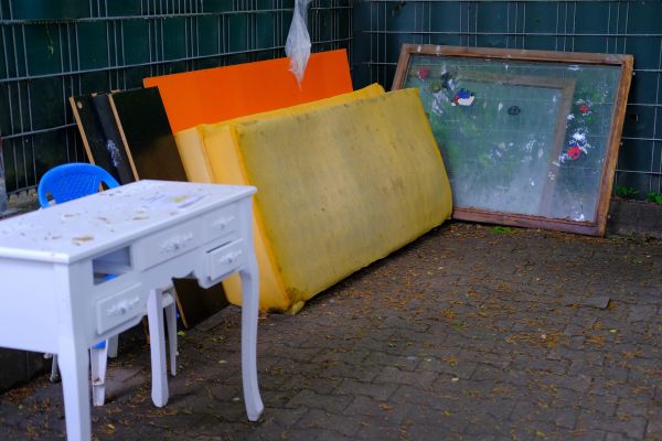 Old Furniture Disposal in Perrysburg
